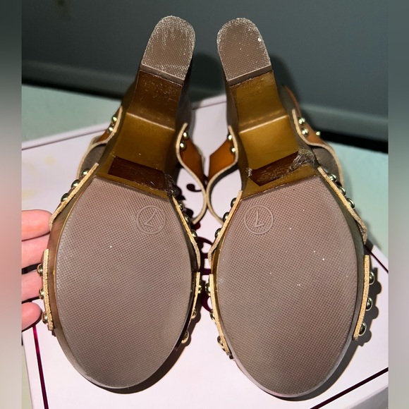 Chunky Heels - Picture 3 of 3